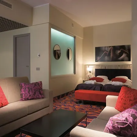 Tallink & Conference Hotel 4*