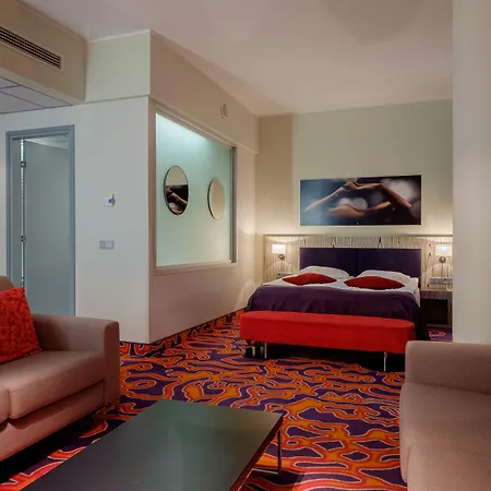 Tallink & Conference Otel 4*