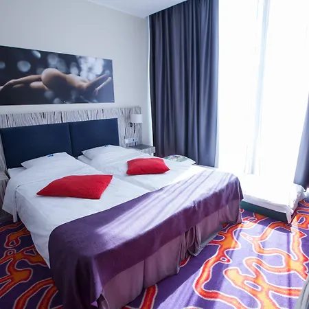 Tallink & Conference Hotel 4*