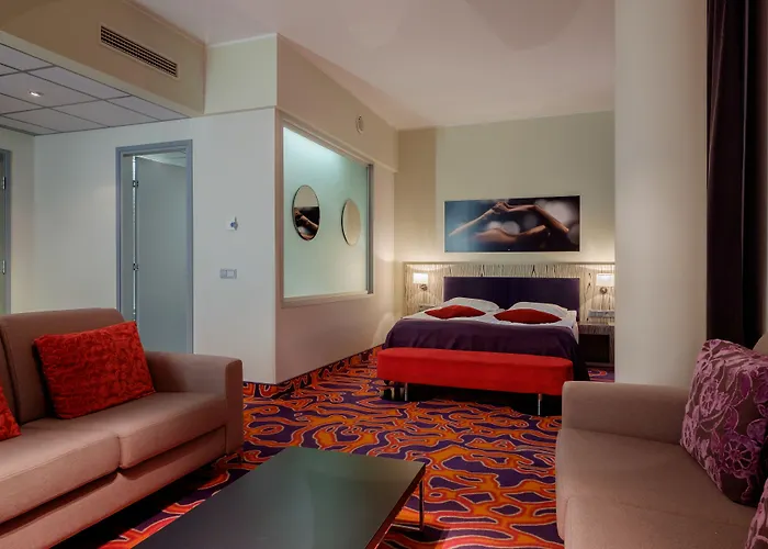 Tallink & Conference Отель 4*