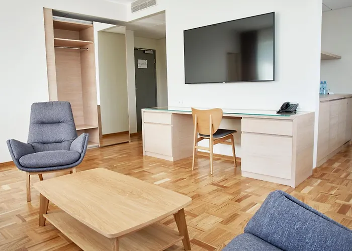 多尔帕特温泉&会议酒店