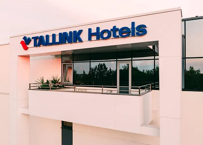מלון Tallink & Conference 4*